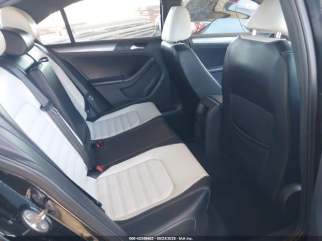 3VWD17AJ7GM365178 Volkswagen Jetta