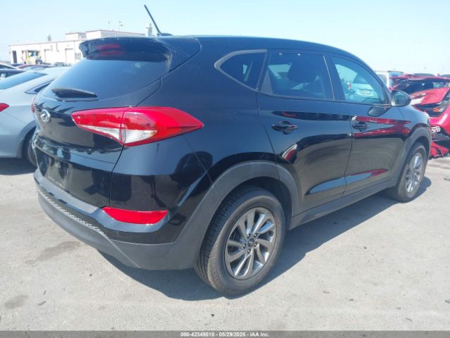KM8J23A46GU125424 Hyundai TUCSON SE