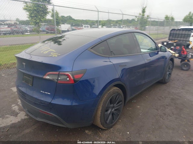 2024 TESLA MODEL Y 7SAYGDEE2RA321479 Photo 3