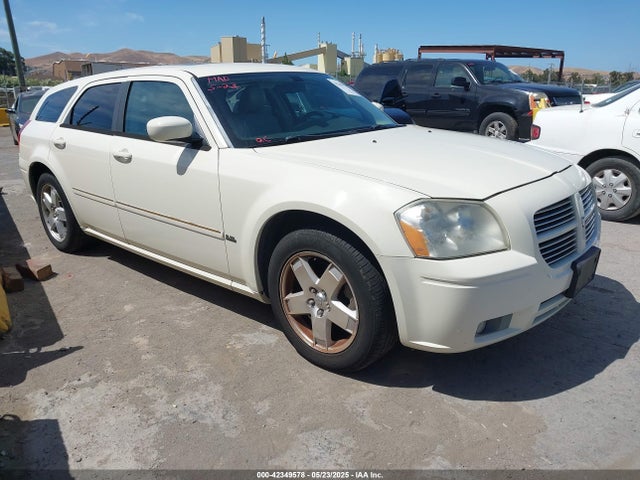 42349578 :رقم المزاد ، 2D8GZ48V55H688447 vin ، 2005 Dodge Magnum Sxt مزاد بيع