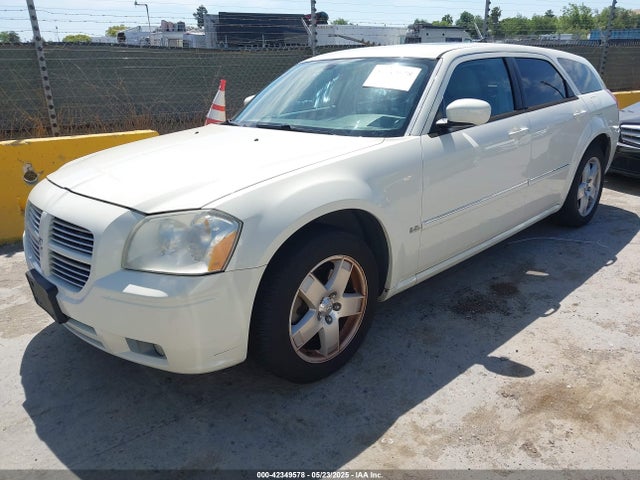 42349578 :رقم المزاد ، 2D8GZ48V55H688447 vin ، 2005 Dodge Magnum Sxt مزاد بيع