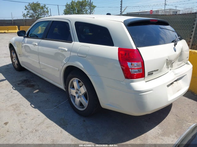 42349578 :رقم المزاد ، 2D8GZ48V55H688447 vin ، 2005 Dodge Magnum Sxt مزاد بيع