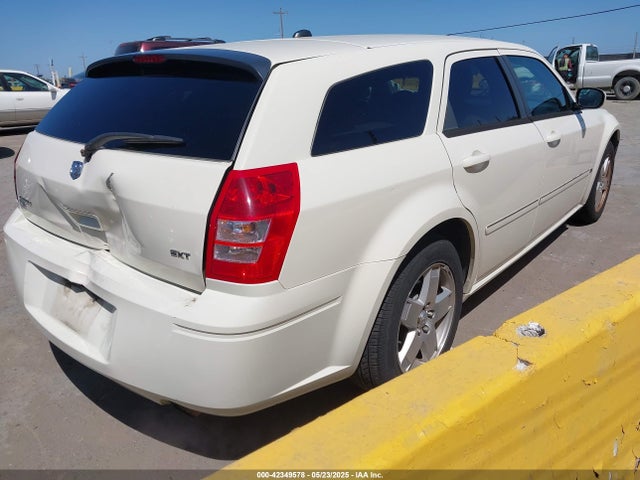 42349578 :رقم المزاد ، 2D8GZ48V55H688447 vin ، 2005 Dodge Magnum Sxt مزاد بيع