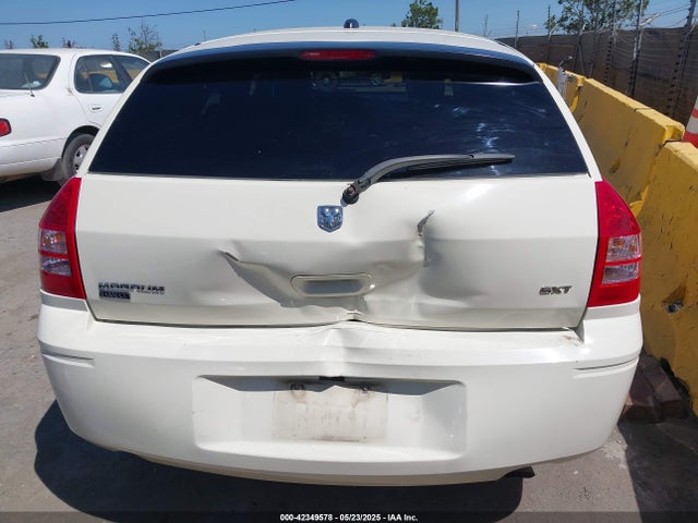 42349578 :رقم المزاد ، 2D8GZ48V55H688447 vin ، 2005 Dodge Magnum Sxt مزاد بيع