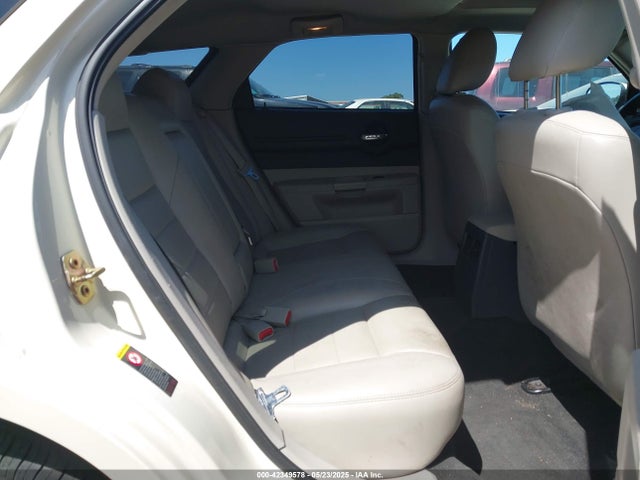 42349578 :رقم المزاد ، 2D8GZ48V55H688447 vin ، 2005 Dodge Magnum Sxt مزاد بيع