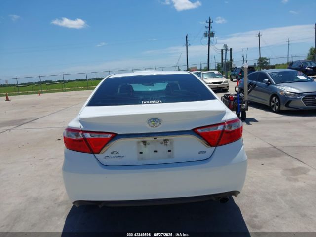 4T1BF1FKXFU902741 Toyota CAMRY SE