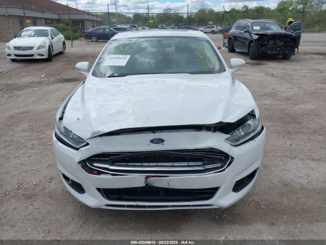 3FA6P0HD8GR198095 Ford FUSION SE
