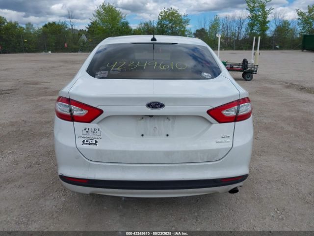 3FA6P0HD8GR198095 Ford FUSION SE