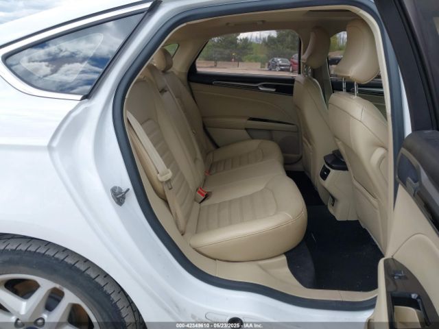 3FA6P0HD8GR198095 Ford FUSION SE