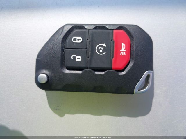 2022 JEEP WRANGLER UNLIMITED 1C4HJXDG5NW105931 Photo 10