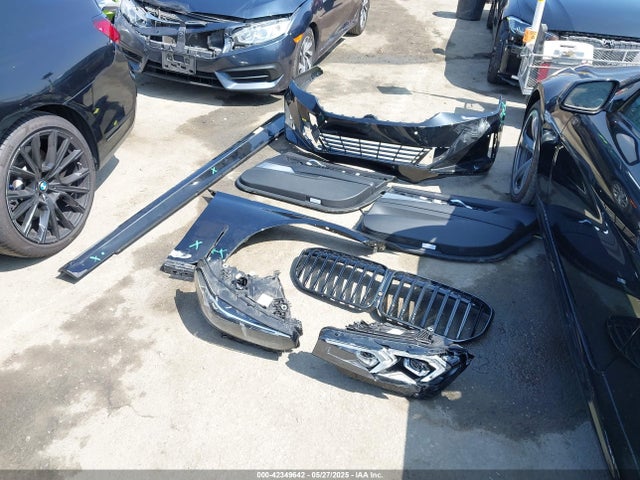 BMW 2021 2021 WBA7U2C04MCG45569 Image 12