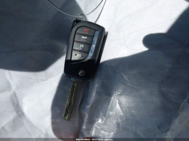 5YFEPMAE3NP274213 Toyota COROLLA LE