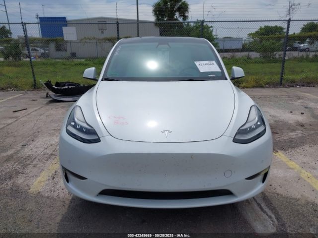7SAYGAEE0NF428932 Tesla Model Y Long Range Dual Motor All-wheel Drive