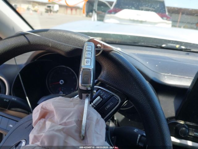3KPF24AD8ME272130 KIA mpi nu