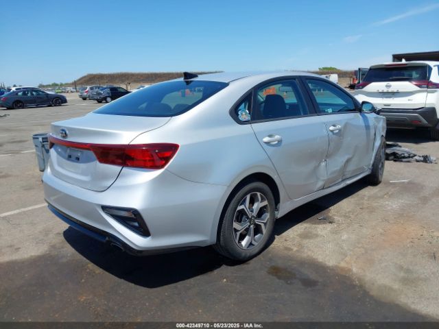 3KPF24AD8ME272130 KIA mpi nu