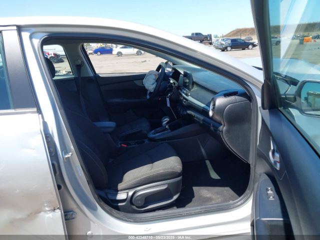 3KPF24AD8ME272130 KIA mpi nu