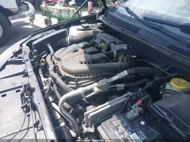 1C3CCCBGXFN529987 Chrysler 200 S