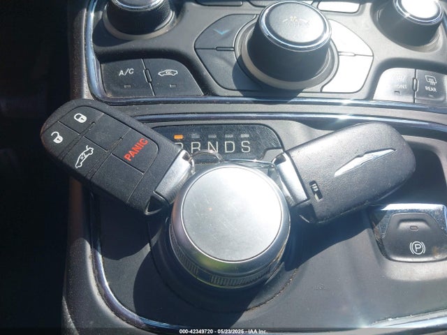 1C3CCCBGXFN529987 Chrysler 200 S