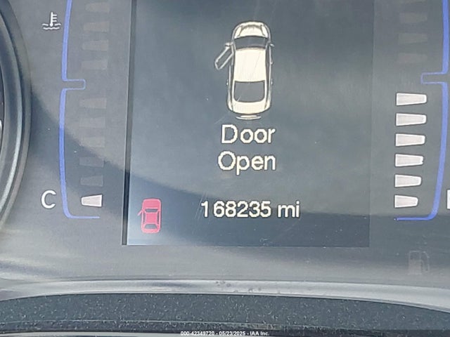 1C3CCCBGXFN529987 Chrysler 200 S