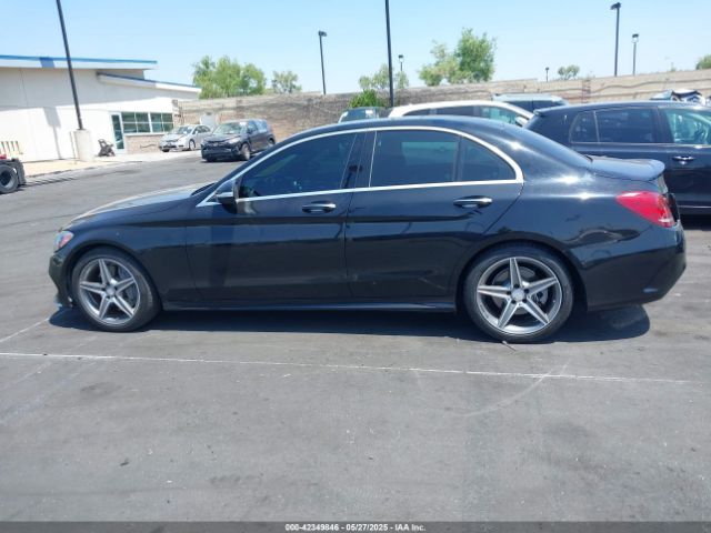 55SWF4JB4FU074983 Mercedes-Benz C 300 Luxury/sport