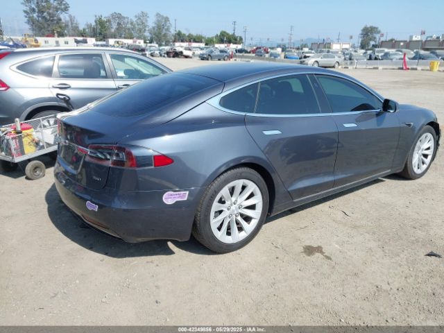 2019 TESLA MODEL S 5YJSA1E25KF304371 Photo 3