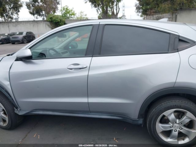 3CZRU5H37JG701763 Honda HR-V LX
