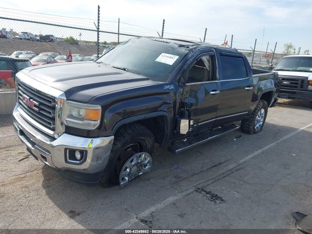 GMC l96 2015 1GT12ZEG7FF174064 Image 2