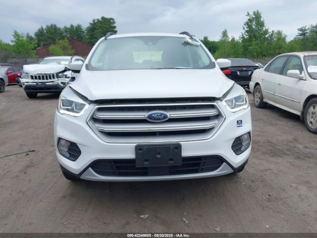 1FMCU9HD3JUB33774 Ford ESCAPE SEL