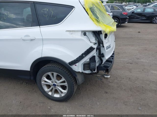 1FMCU9HD3JUB33774 Ford ESCAPE SEL