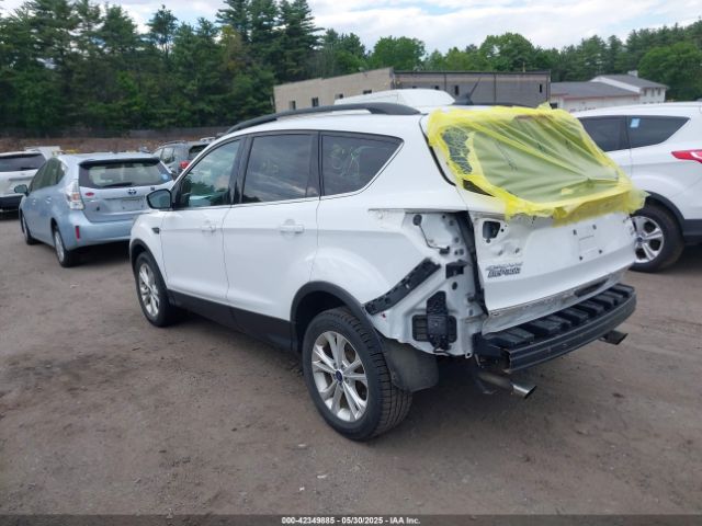1FMCU9HD3JUB33774 Ford ESCAPE SEL