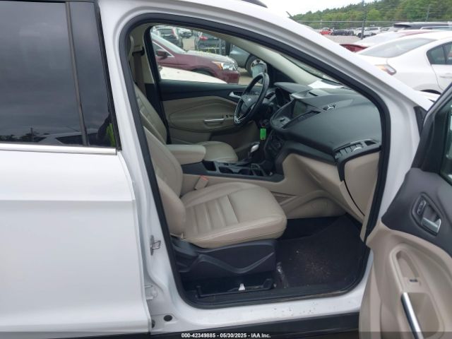 1FMCU9HD3JUB33774 Ford ESCAPE SEL