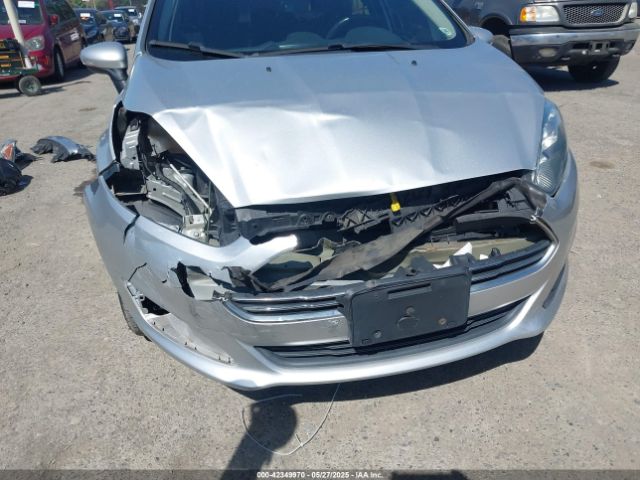 3FADP4BE1GM133778 Ford FIESTA SE