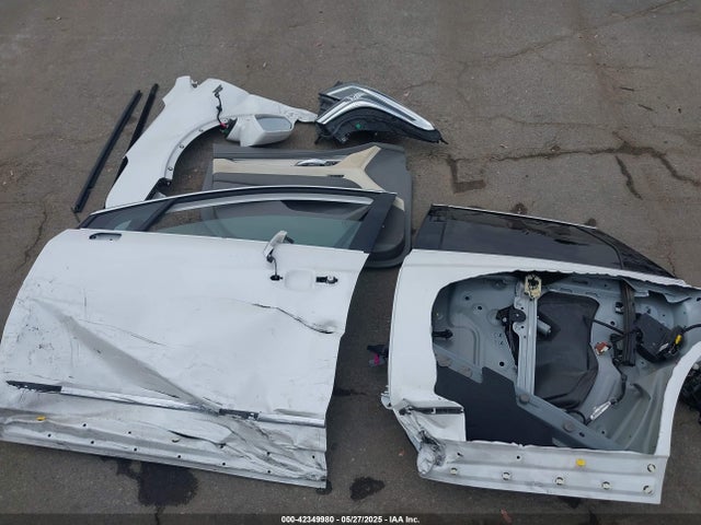 1GYKNCRS4HZ128145 Cadillac lgx - di: direct injection, vvt: variable valve timing, alum, gen 2