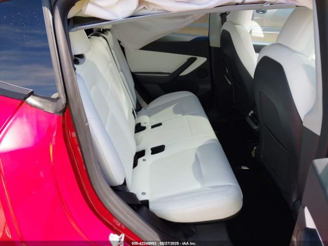 2021 TESLA MODEL Y 5YJYGDEE0MF195552 Photo 7