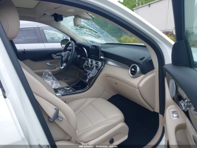2019 MERCEDES-BENZ GLC 300 WDC0G4KB9KV175364 Photo 4