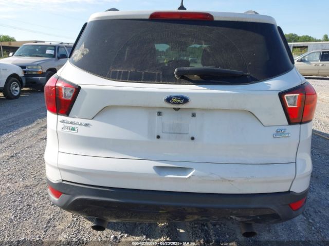 1FMCU0GD2KUC47330 Ford ESCAPE SE