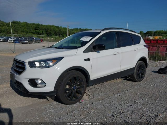 1FMCU0GD2KUC47330 Ford ESCAPE SE