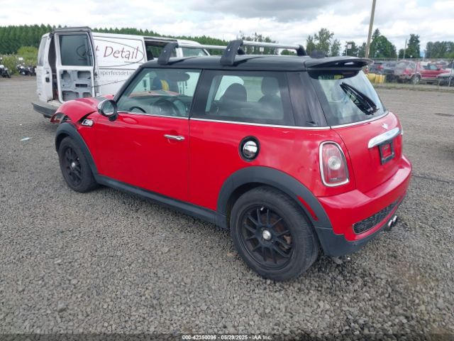 2007 MINI COOPER S WMWMF73527TV30718 Photo 2