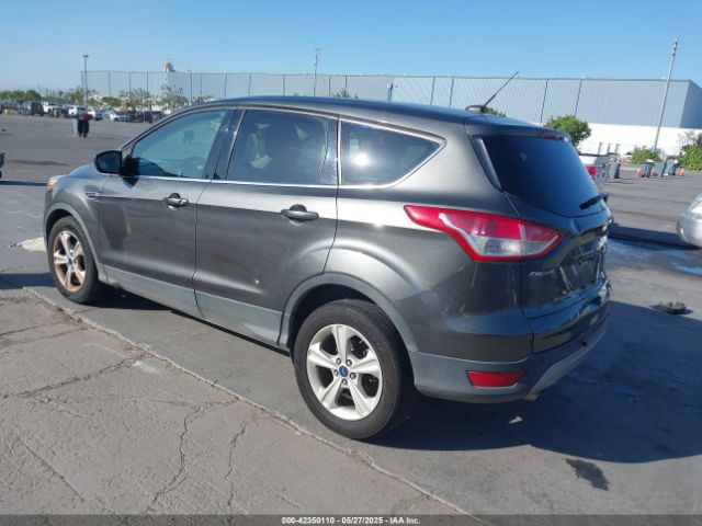 1FMCU0GX5GUA12163 Ford ESCAPE SE