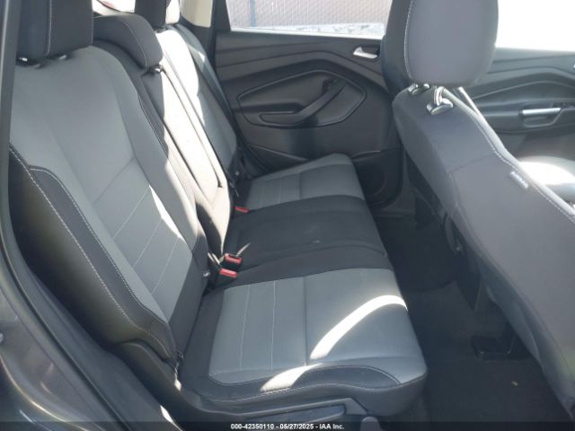 1FMCU0GX5GUA12163 Ford ESCAPE SE