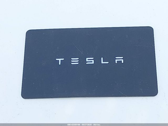 5YJ3E1EA6MF940333 Tesla 2021