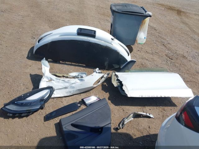 5YJ3E1EA6MF940333 Tesla 2021