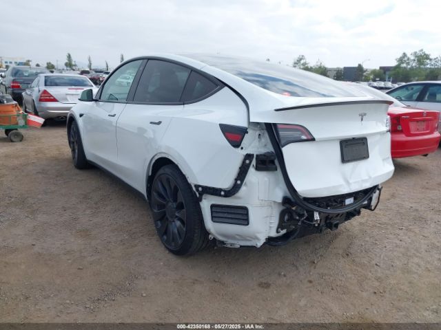 2020 TESLA MODEL Y 5YJYGDEF0LF056397 Photo 2