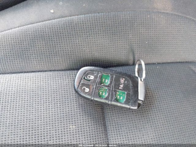 1C4RDJAG0FC946975 Dodge Durango Sxt