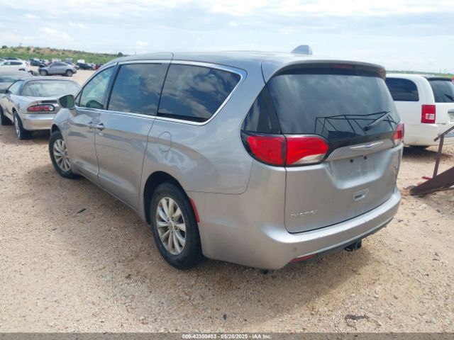2018 CHRYSLER PACIFICA 2C4RC1FG5JR280143 Photo 2