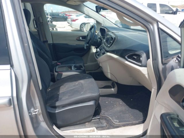 2018 CHRYSLER PACIFICA 2C4RC1FG5JR280143 Photo 4