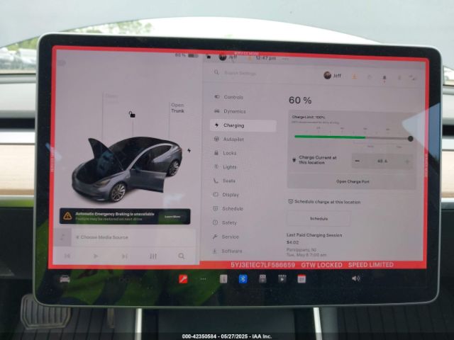 5YJ3E1EC7LF586659 Tesla 2020