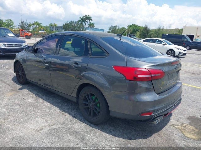 Ford FOCUS SE 2017 1FADP3F29HL201418 Image 3