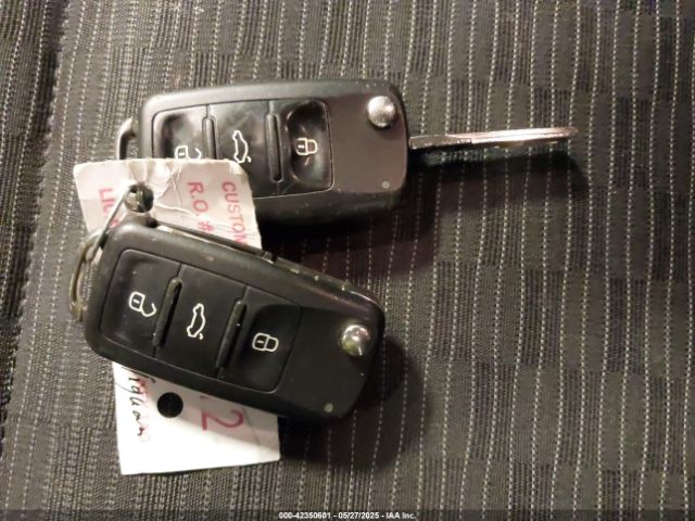 WVGAV3AX9EW614094 Volkswagen TIGUAN S