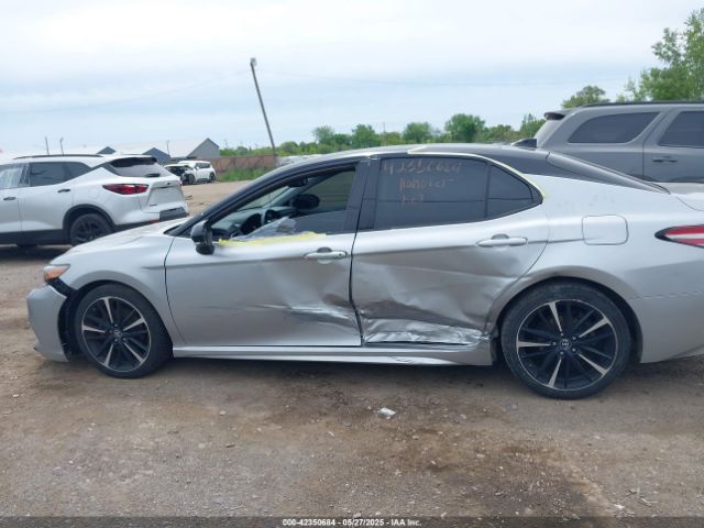 4T1B61HK6KU188744 Toyota CAMRY XSE